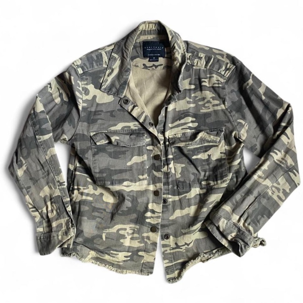 Sanctuary crafted and tailored camouflage utility jacket in size M